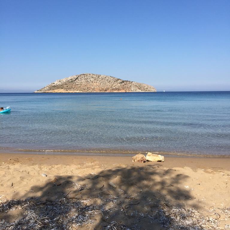 Platanos Rooms Agia Marina  Exterior photo